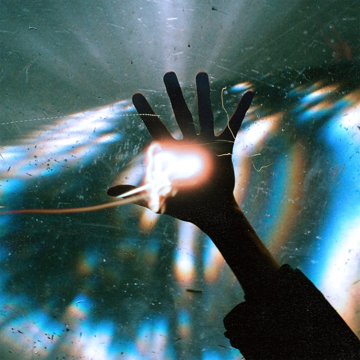 The Sky, The Earth & All Between: Vinyl LP - Image 2